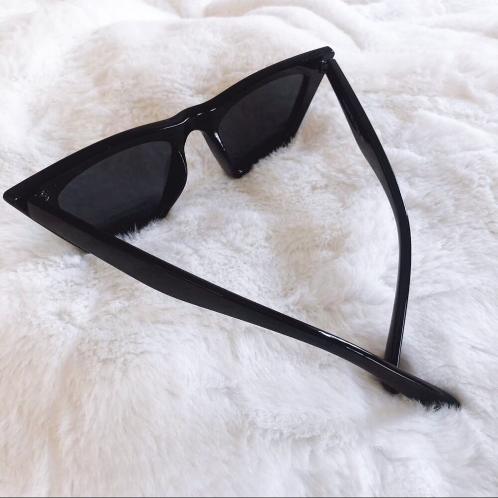Kendra Black Full Rim Pointed Fashion Sunglasses - Picture 7 of 9